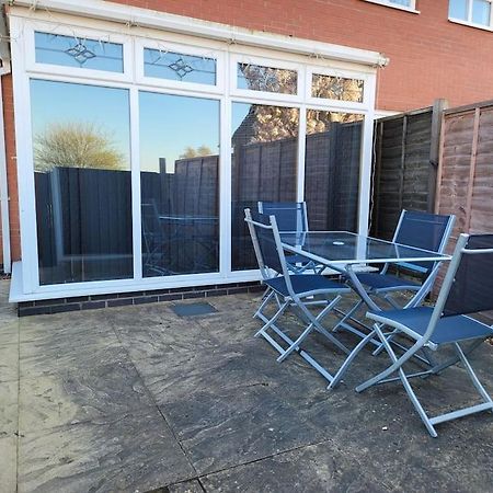2 Bedroom End Of Terrace House Wellington  Eksteriør billede